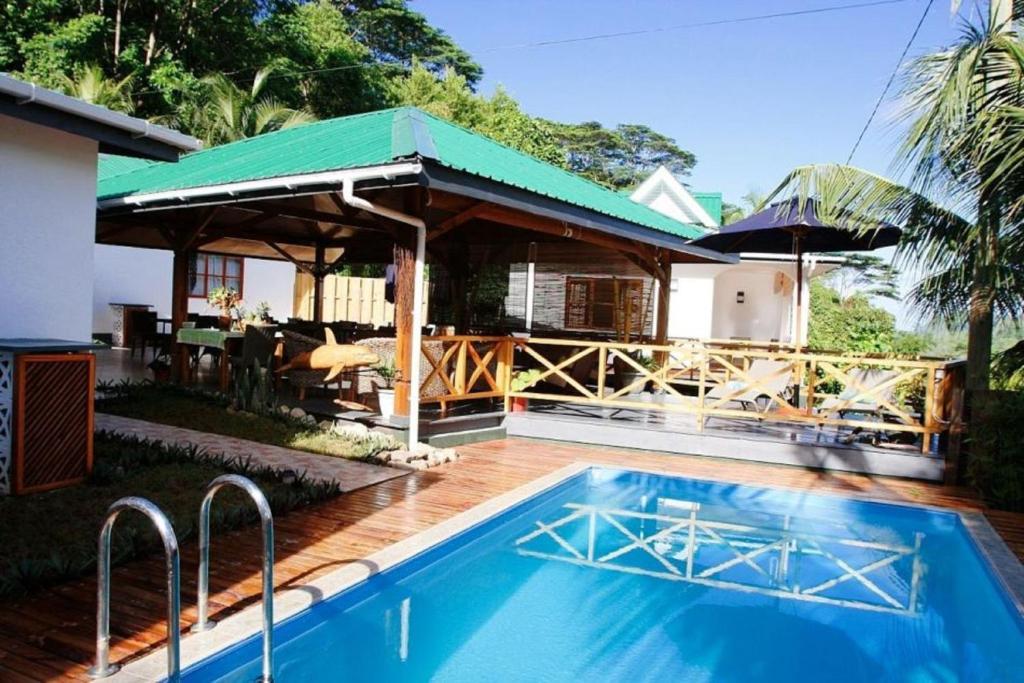 Southpointchalets Такамака Экстерьер фото
